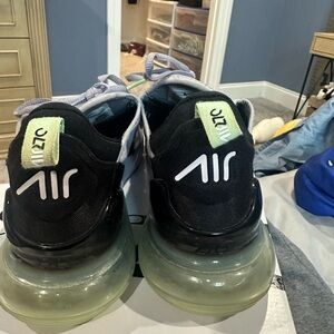 Nike Air Max 270 Size 11